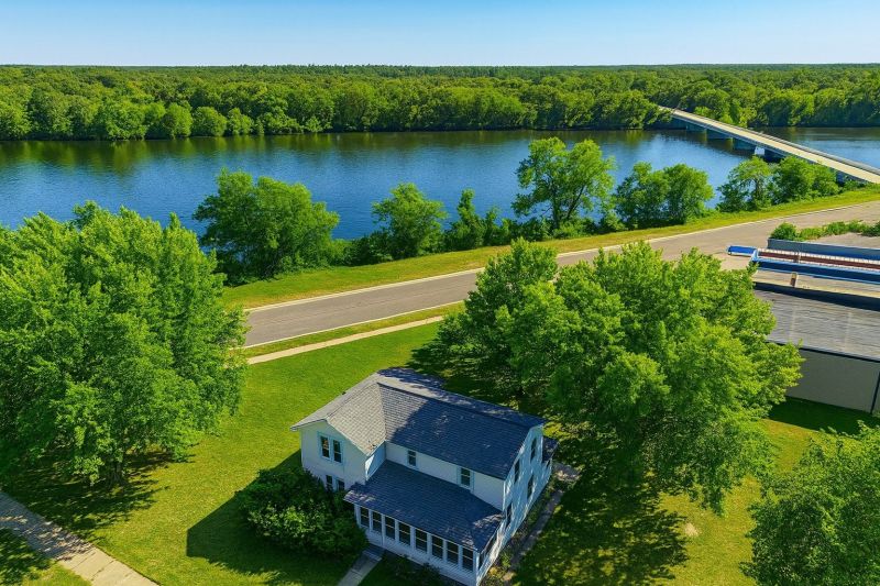 Best Gutter Protection Contractors in Circleville, OH